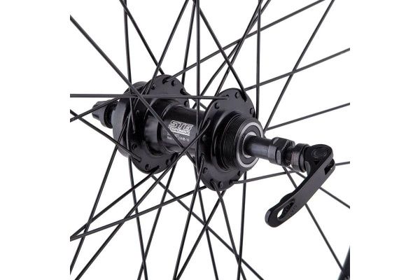 Колесо 26" заднее, двустенный обод 32 отв., втулка STG B07 алюм пром подшип. под трещ. Колесо 26" заднее, двустенный обод 32 отв., втулка STG B07 алюм пром подшип. под трещ.